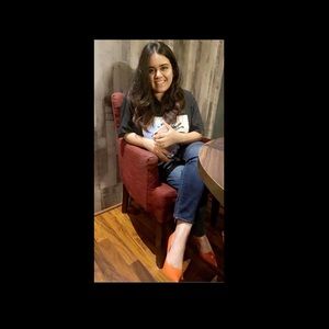 Meet your Posher, Varuna